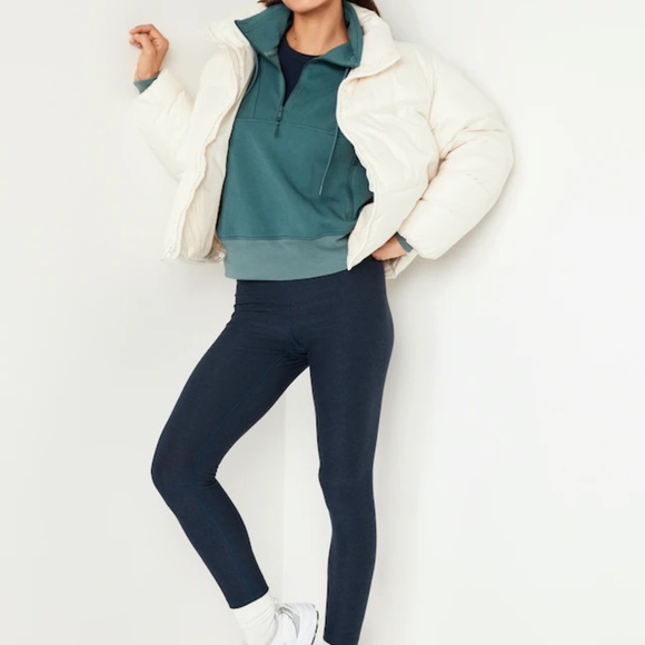 NWT OLD NAVY Extra High-Waisted Cloud+ 7/8 Leggings Color: Dusk Navy MEDUIM - Picture 4 of 6